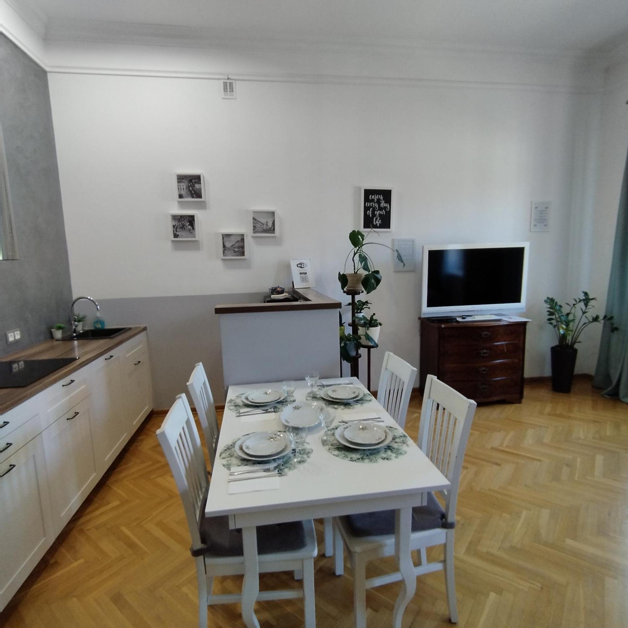 Novo Mundo Apartment *